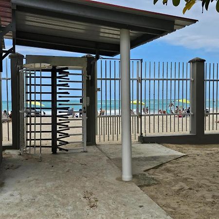 Steps From Foxwoods- Beachfront Retreat With Pools San Juan Exterior foto