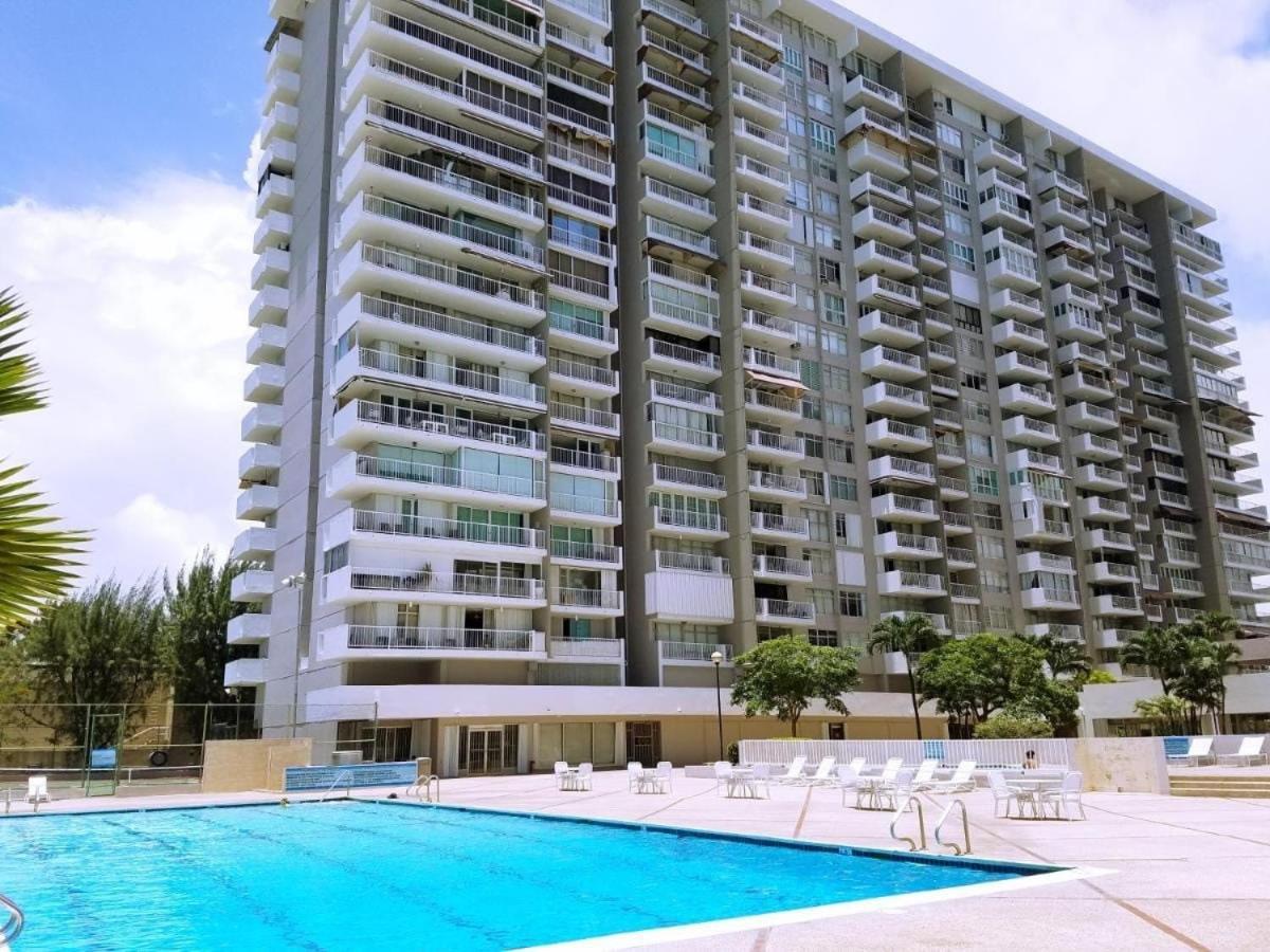 Steps From Foxwoods- Beachfront Retreat With Pools San Juan Exterior foto